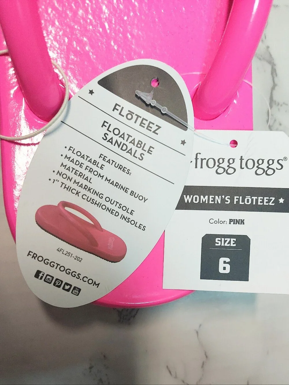 NWT Frogg Toggs Floateez Pool Float Pink Flip Flops, Size 6